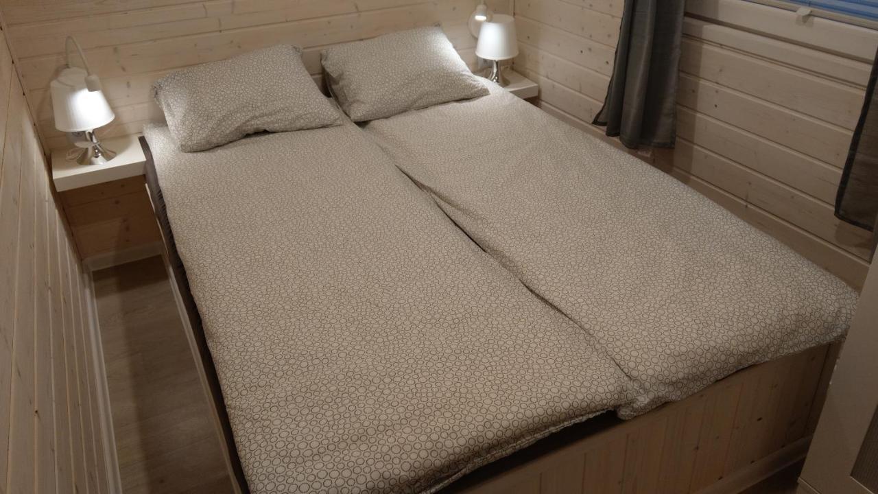 Kamien Baltyku Domki Debina  Esterno foto